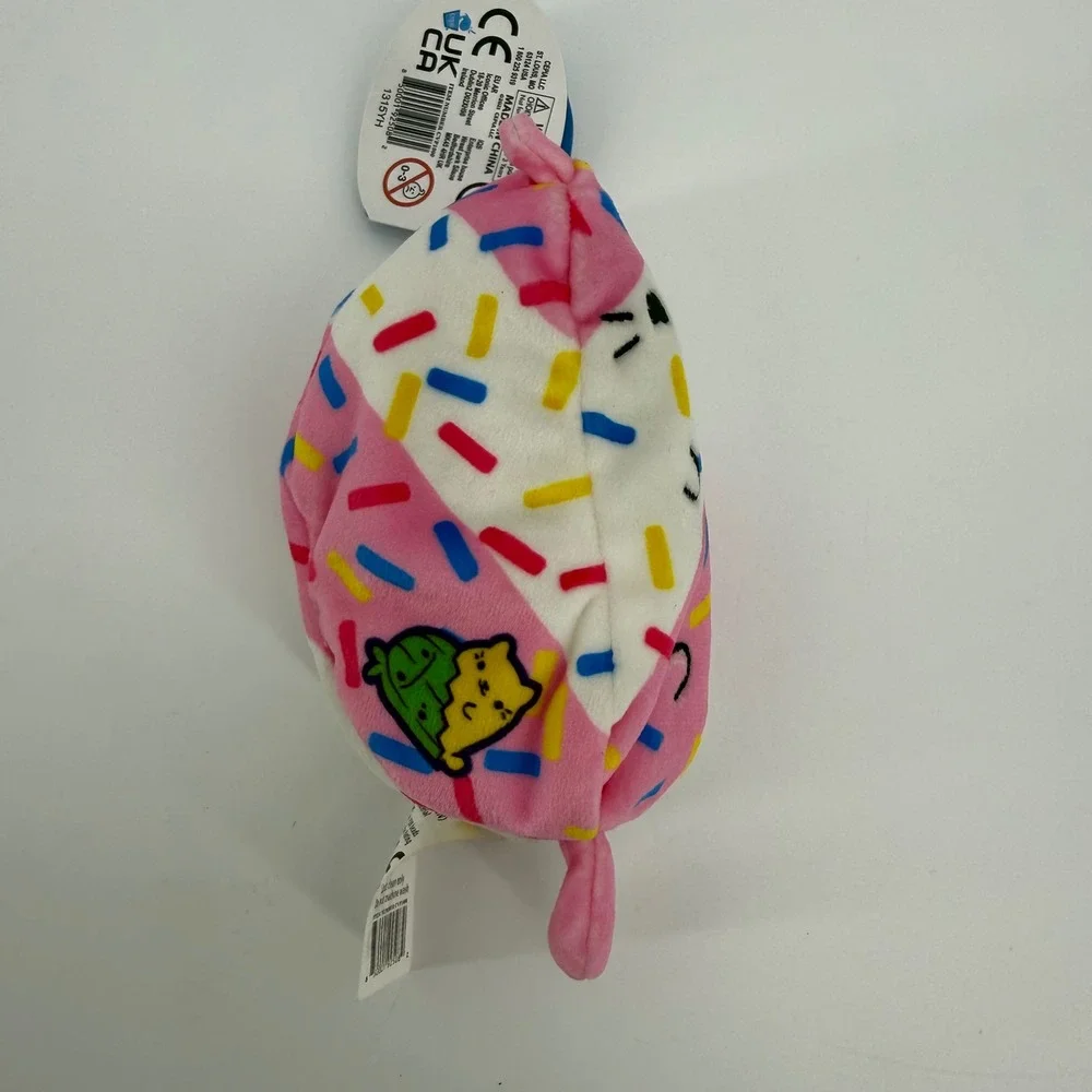 Cats Vs Pickles Pawberry Twist 168 Pink White Sprinkle Cat Plush Bean Bag Toy